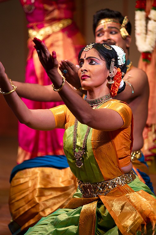 Madhava Pethi Murthy Group - Kuchipudi (Meenakshi Sundararajan Fine Arts Academy)